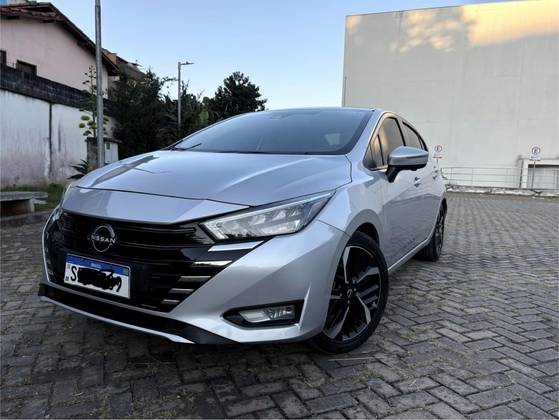 NISSAN VERSA 1.6 16V FLEX EXCLUSIVE XTRONIC NISSAN VERSA 1.6 16V FLEX EXCLUSIVE XTRONIC